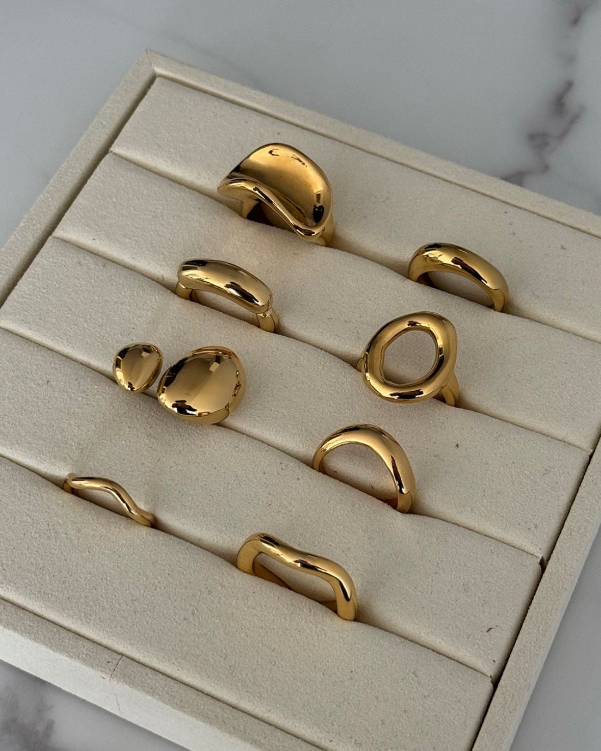 Anillos