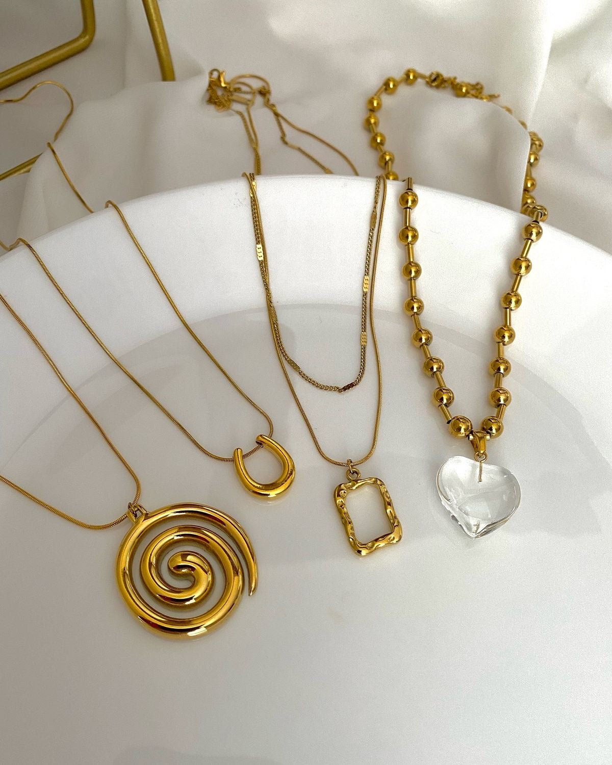 Collares